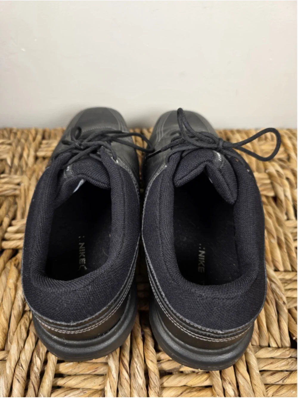 Nike Heritage Golf Shoes Mens 9W Wide Black Leather Soft Spikes 336041-001